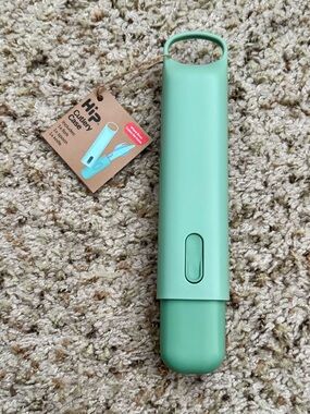 h.i.p. Mint Green Cutlery Case with Utensil Set